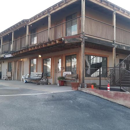 Tombstone Motel Exterior photo